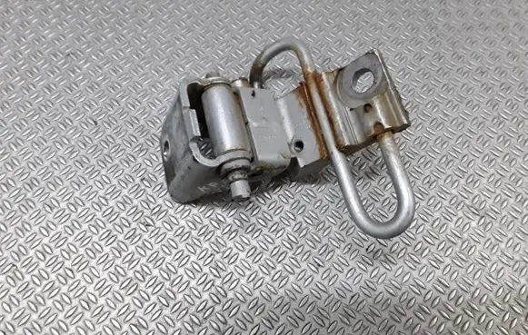 Audi A8 S8 D3 4E Front door lower hinge 4E0831411A