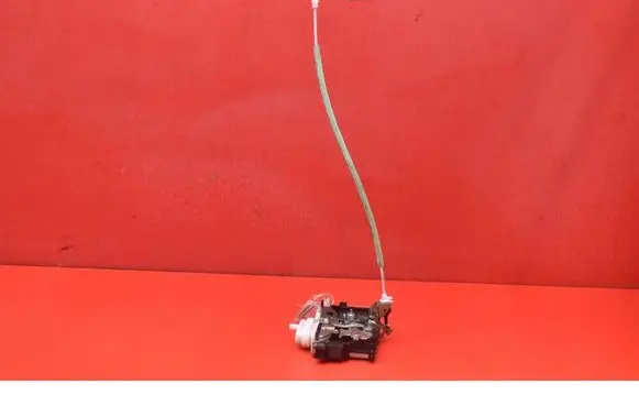 Audi A3 S3 8L Front door lock 8L1837016B