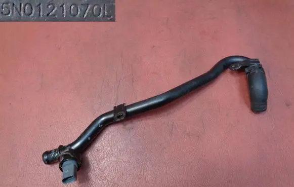 Volkswagen Golf VI Engine coolant pipe/hose 5N0121070L