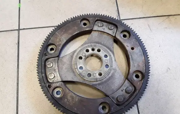 Citroen C5 Flywheel 9652553880