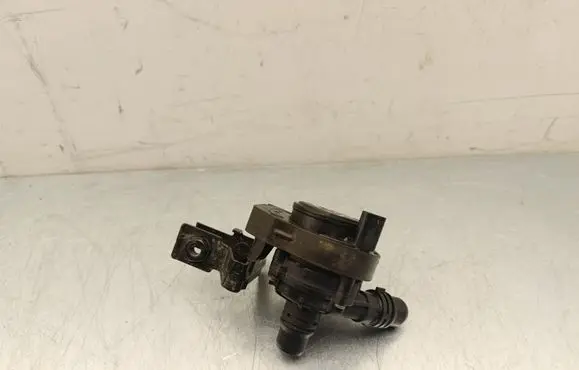 Citroen C4 III e-C4 Electric auxiliary coolant/water pump 9833874480