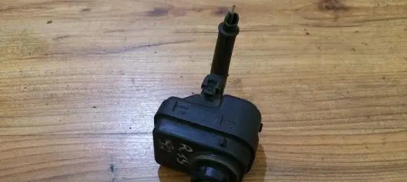 Renault 19 Headlight level adjustment motor 7701035207