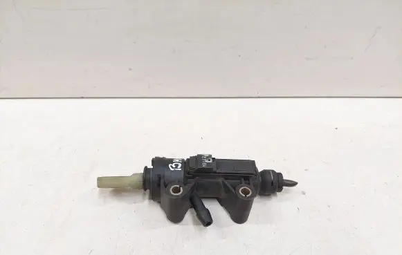 BMW 1 E81 E87 Clutch master cylinder 21526758822 6758822
