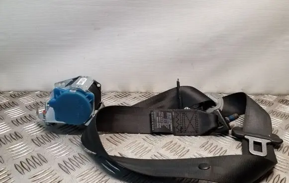 KIA Sorento Third row seat belt 898102P020