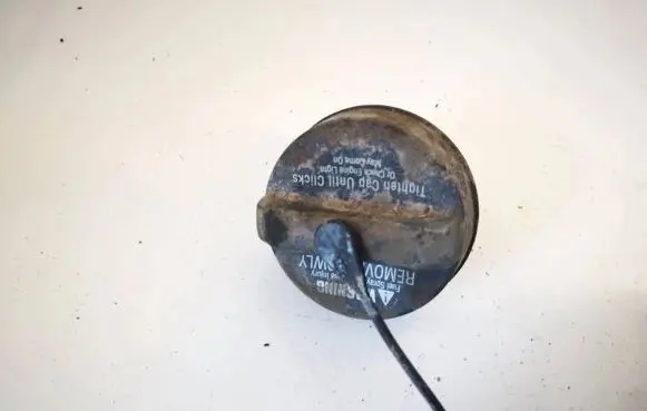 Mazda CX-7 Fuel tank filler cap 