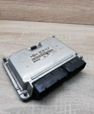 Volkswagen PASSAT B5.5 Engine control unit/module ECU 038906019BN 0281010404
