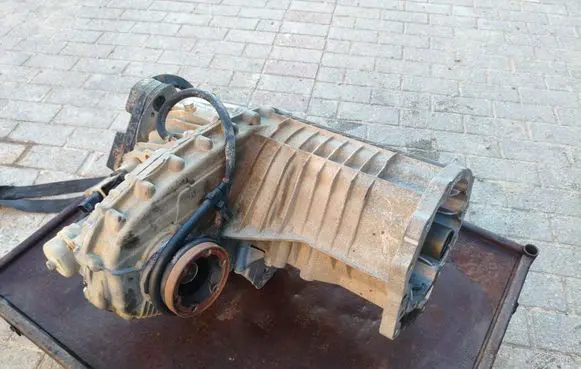 Volkswagen Touareg I Gearbox transfer box case 0AD341010T