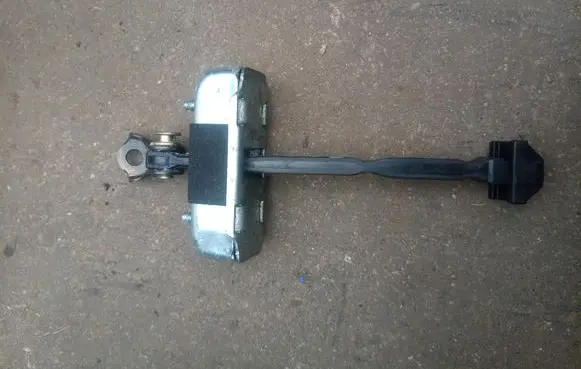 Lexus GS 300 350 430 450H Rear door check strap stopper