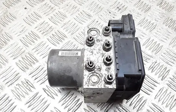 Volkswagen PASSAT B7 ABS Pump
