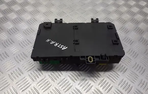 Opel Astra H High voltage junction box 13181278