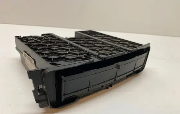 Glove box