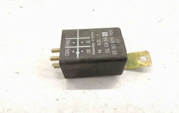 Mercedes-Benz 190 W201 Cruise control relay A0045450832 0045450832