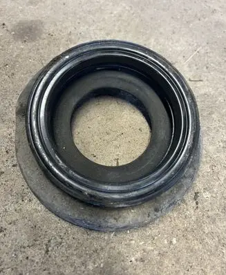 Peugeot 607 Coil spring mount 9633092380