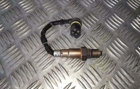 Mercedes-Benz C W203 Lambda probe sensor 0015403717 0258006123 0258006124