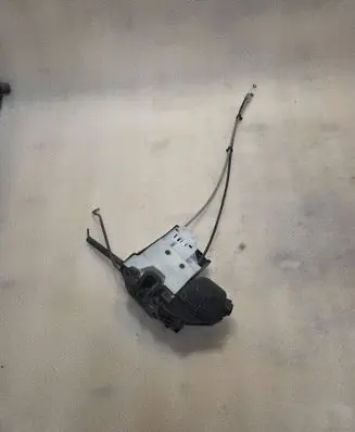 KIA Sportage Front door lock