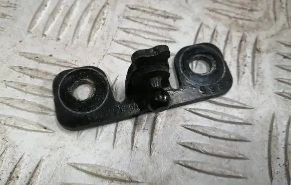 Tesla Model 3 Engine bonnet/hood lock/latch loop/hook 109187000B 109187000