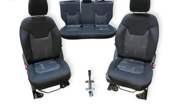 Jeep Renegade Seat set 