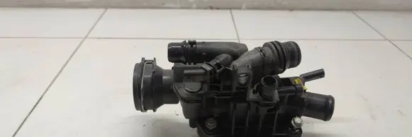 Peugeot 3008 II Thermostat/thermostat housing 9812113780