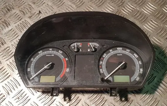 Skoda Fabia Mk1 (6Y) Speedometer (instrument cluster) 6Y0920871M