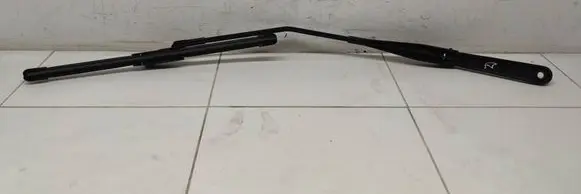 Ford Fiesta Front wiper blade arm 8A6117526BE