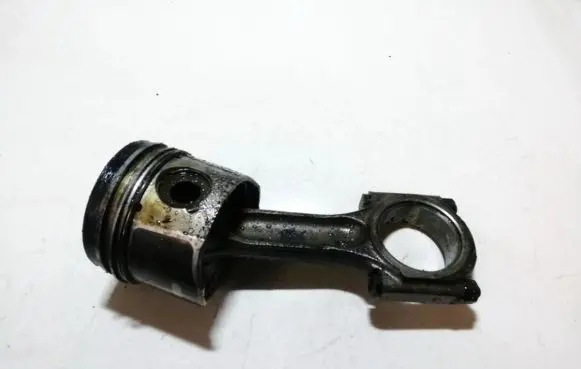 Citroen Xantia Piston with connecting rod