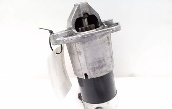 Nissan Qashqai Starter motor 8200584675B