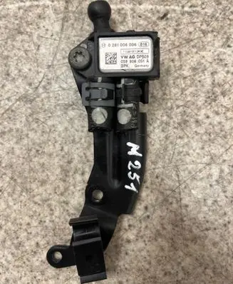 Audi A5 8T 8F Air pressure sensor 0281006006 059906051A 110819T1249E