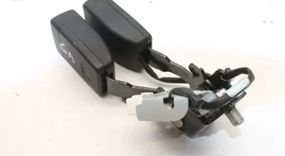 Mazda CX-5 Rear seatbelt buckle