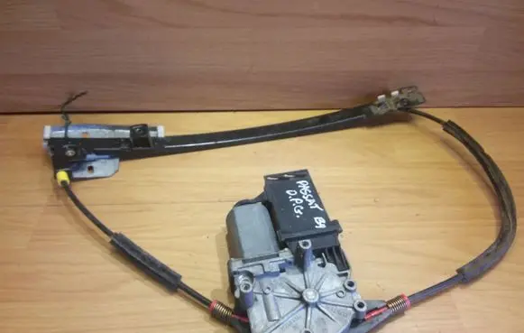 Volkswagen PASSAT B4 Rear door window regulator with motor 3A0839402C 3A0959810