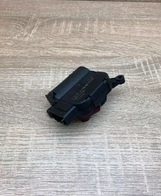 Seat Alhambra (Mk2) Air flap motor/actuator 1K2907511E 0132801344