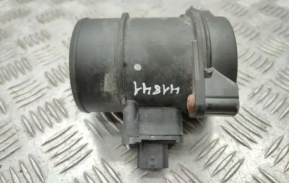 Renault Master III Mass air flow meter 226807131R 93450753