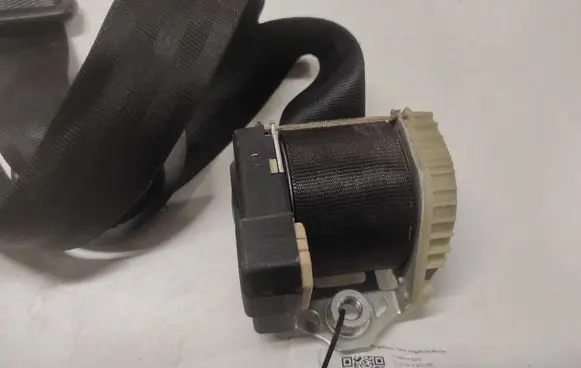 Volkswagen Touran I Rear seatbelt 1T0857806BRAA 33036388 191857827