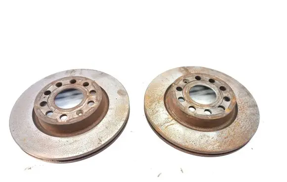Volkswagen Golf V Front brake disc