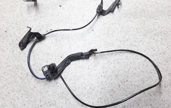 Toyota C-HR I ABS brake wheel speed sensor 89542F4010