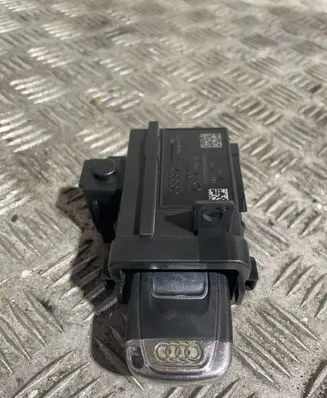 Audi A4 S4 B8 8K Ignition lock 8K0909131 3330 2215022