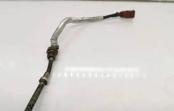 Audi A5 8T 8F Exhaust gas temperature sensor 059906088m 6x0973802a