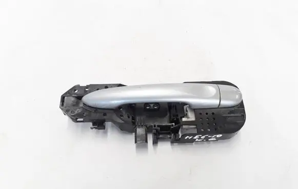 Renault Megane III Loading door exterior handle 7703017108