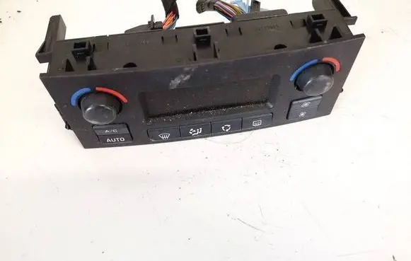 Peugeot 207 Climate control unit 96497866xt