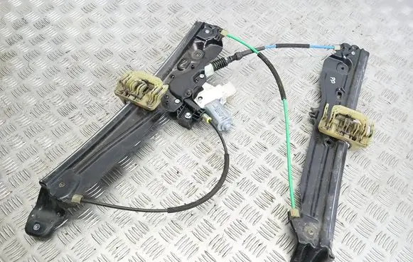 BMW 5 F10 F11 Front door window regulator with motor 7248172