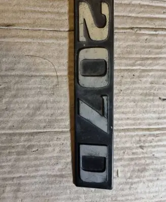 Mercedes-Benz 207 310 Front door emblem/model letters 