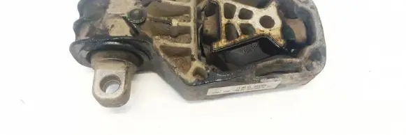 Engine mount bracket