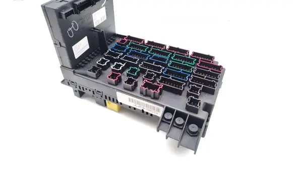 Mercedes-Benz ML W163 Central body control module 1635450016 05371058