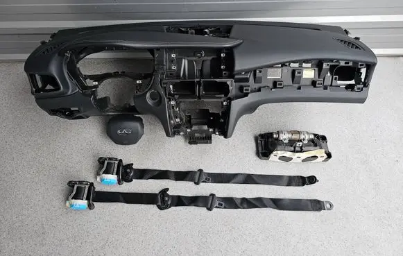 Infiniti Q30 Central console control unit DESKAIRQ30INF