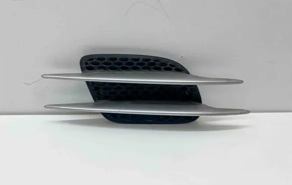Mercedes-Benz SL R230 Fender grill A2306900136 2306900136