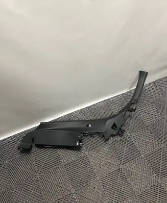 Mercedes-Benz GLC C253 Rear seat side bottom trim A2536905300