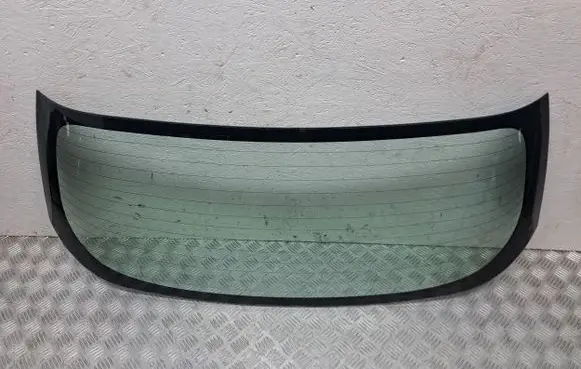 Toyota Corolla E120 E130 Rear windscreen/windshield window 43R001583