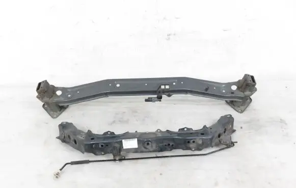 Radiator support slam panel bracket