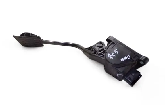 Citroen C5 Accelerator throttle pedal 9686212980