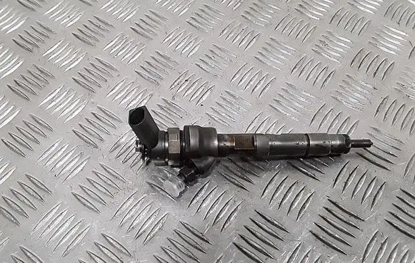 BMW 3 E90 E91 Fuel injector 0445110289 7798446