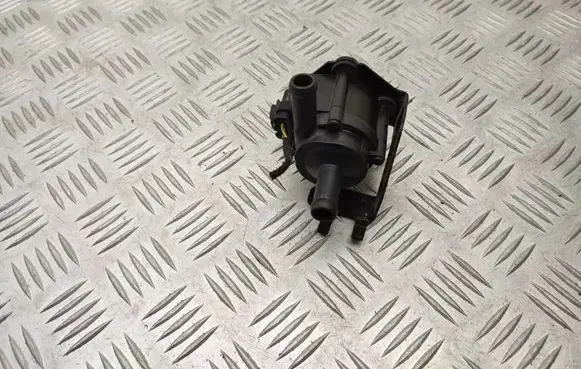 Ford Ecosport Electric auxiliary coolant/water pump GN118K577AA